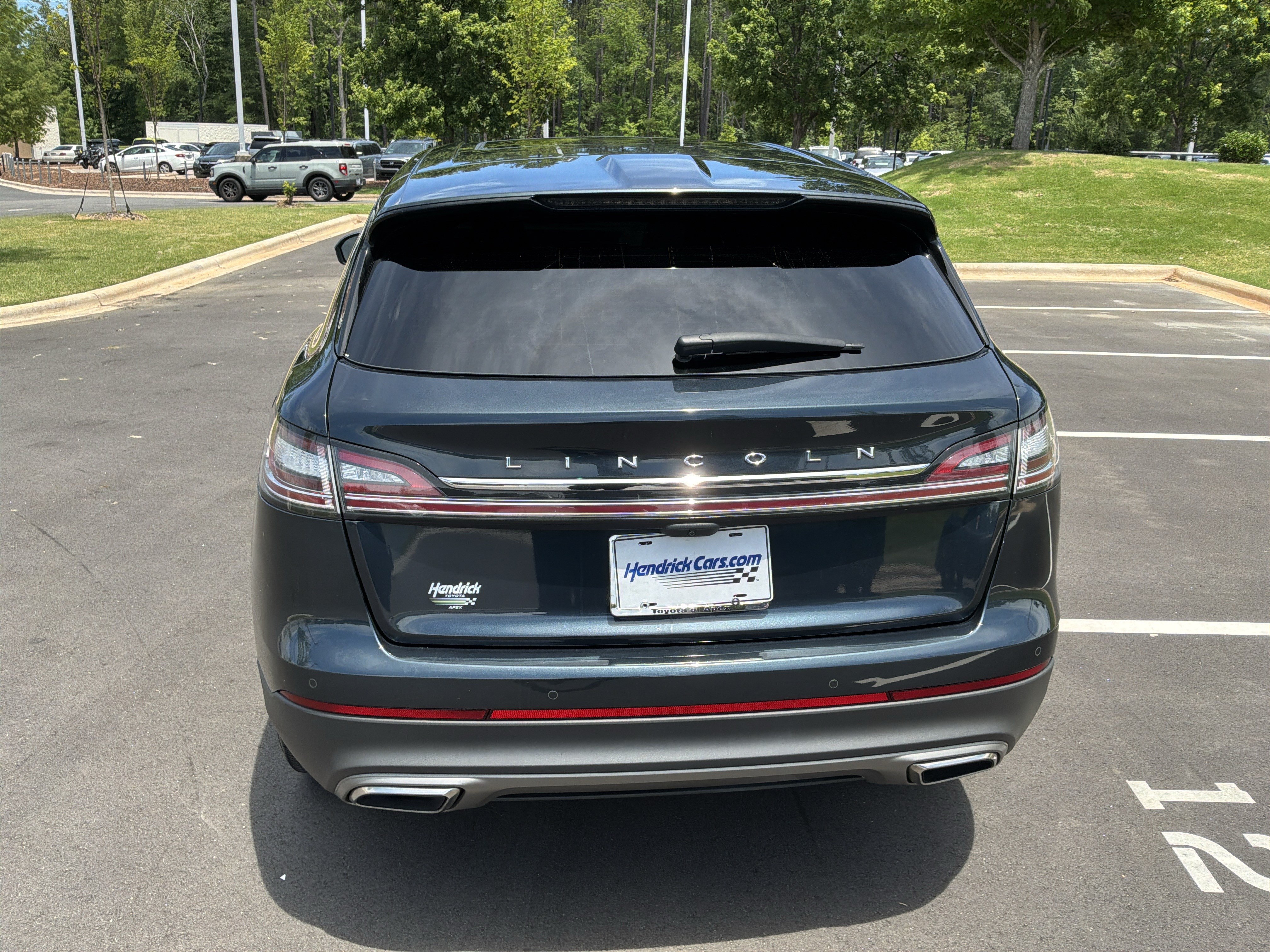 Used 2023 Lincoln Nautilus Reserve w/ Equipment Group 201A AWD/4WD image 9