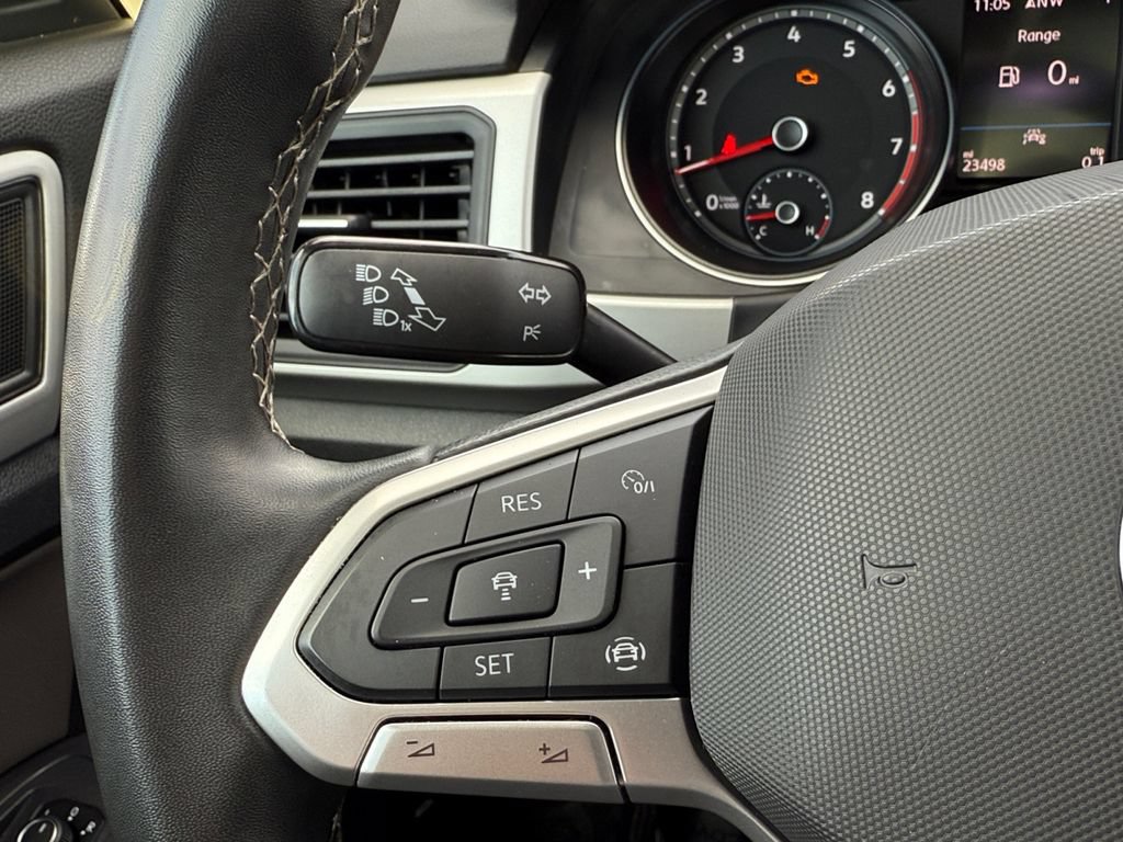 Used 2021 Volkswagen Atlas SE w/ Panoramic Sunroof Package FWD image 12