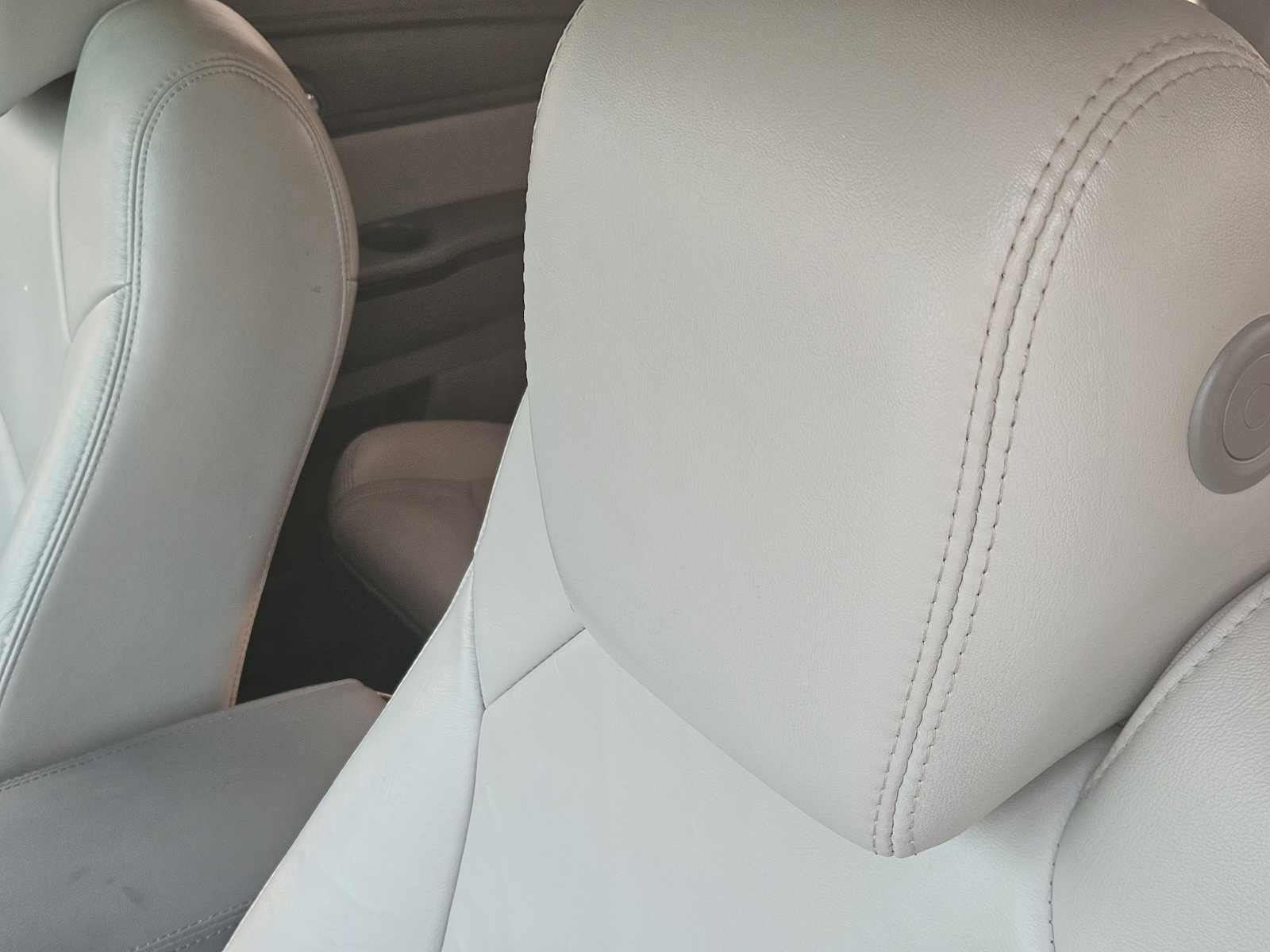 Used 2015 GMC Acadia SLT image 13