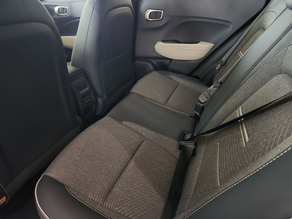 New 2026 Hyundai Venue SEL FWD image 19