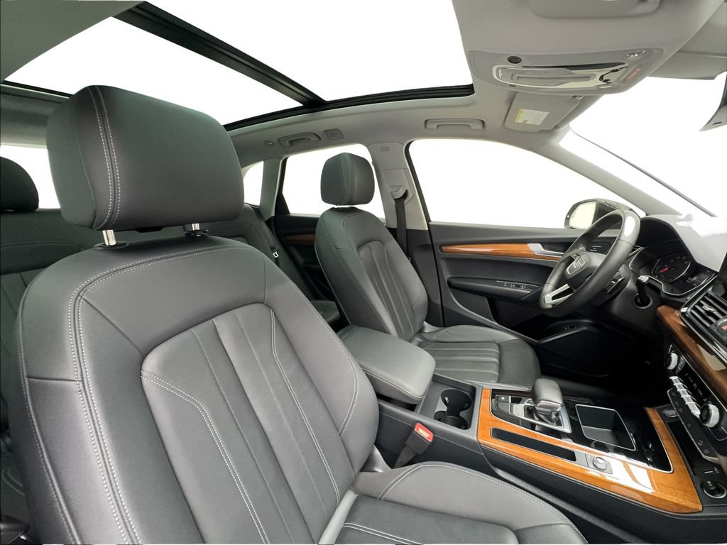 Used 2023 Audi Q5 2.0T Premium w/ Convenience Package AWD/4WD image 33