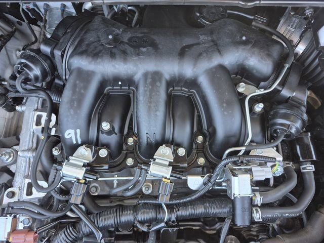 Used 2025 Nissan Pathfinder SV AWD/4WD image 25