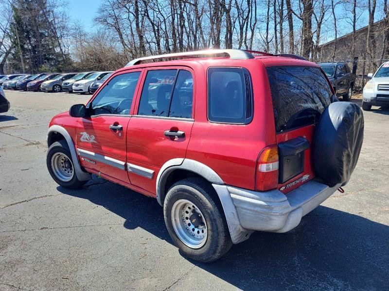 Used 2002 Chevrolet Tracker ZR2 image 4