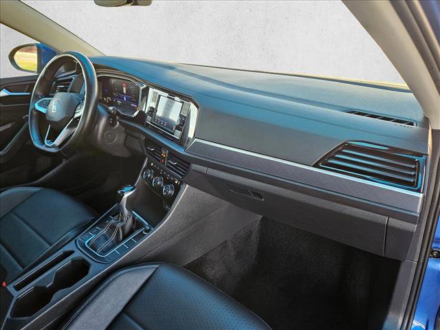 Used 2024 Volkswagen Jetta SE image 19