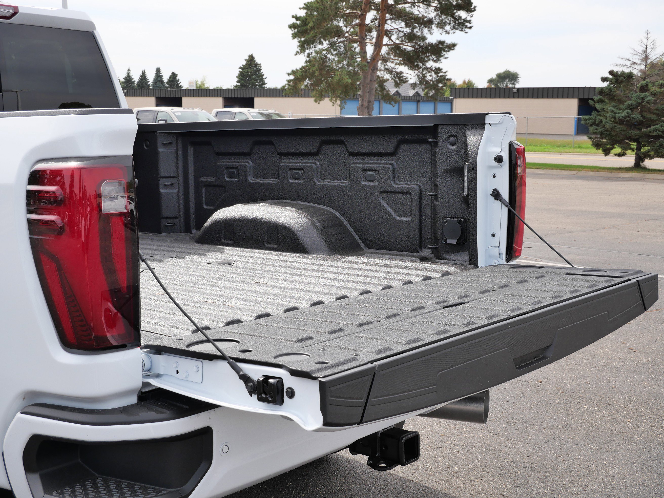 New 2026 GMC Sierra 3500 Denali w/ Denali Reserve Package image 5