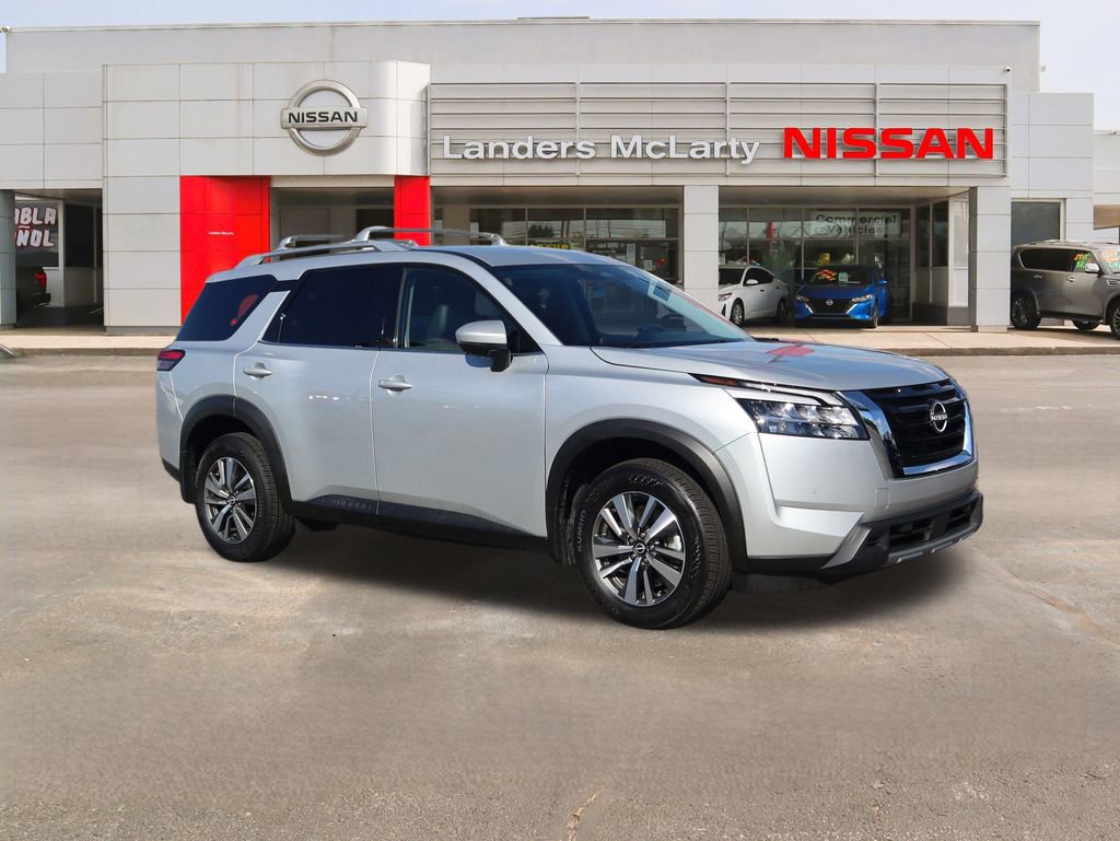 Used 2024 Nissan Pathfinder SL