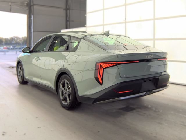 Used 2025 Kia K4 FWD image 4
