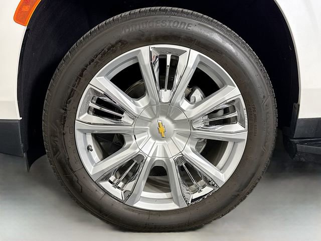 Used 2023 Chevrolet Suburban High Country image 33