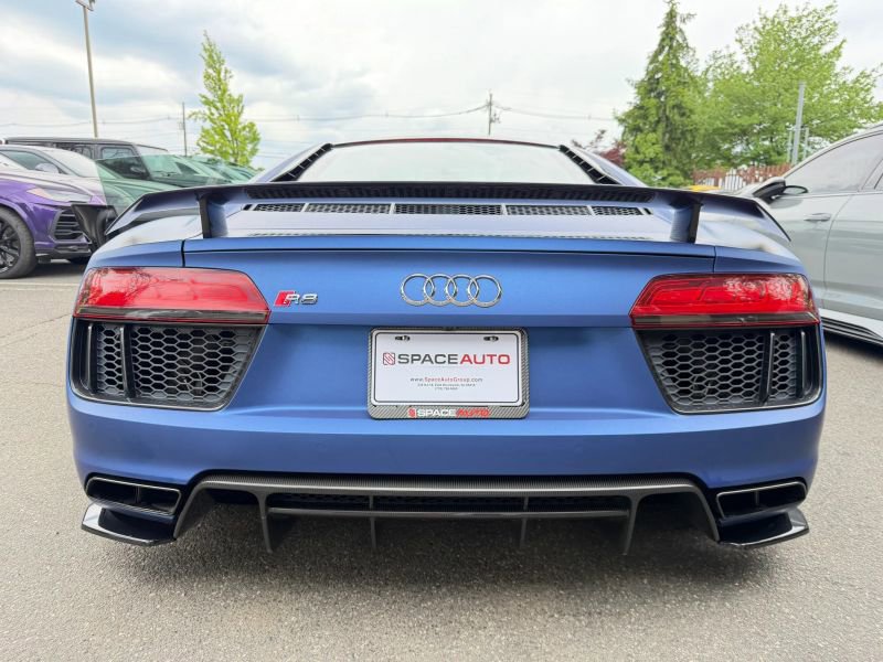 Used 2017 Audi R8 V10 plus AWD/4WD image 7