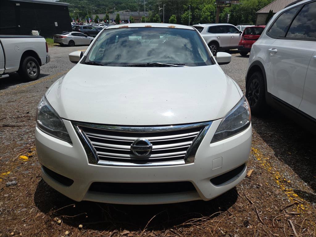 Used 2015 Nissan Sentra S FWD image 2