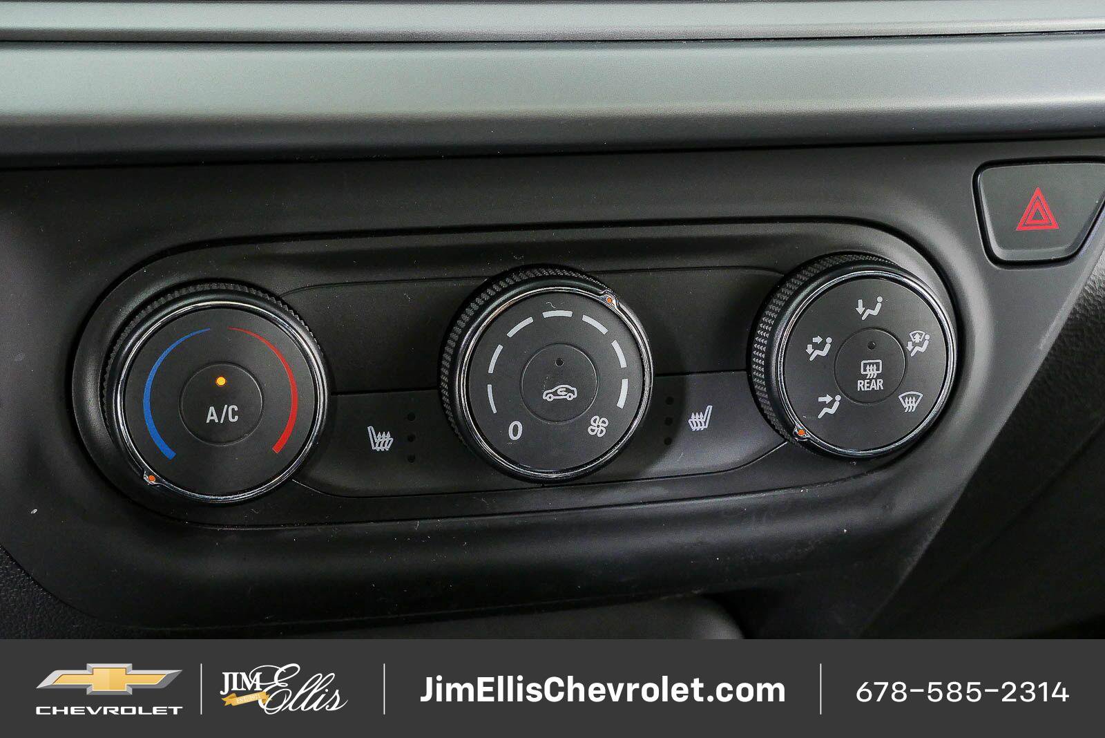 Certified 2025 Chevrolet Trax RS w/ Sunroof Package FWD image 15