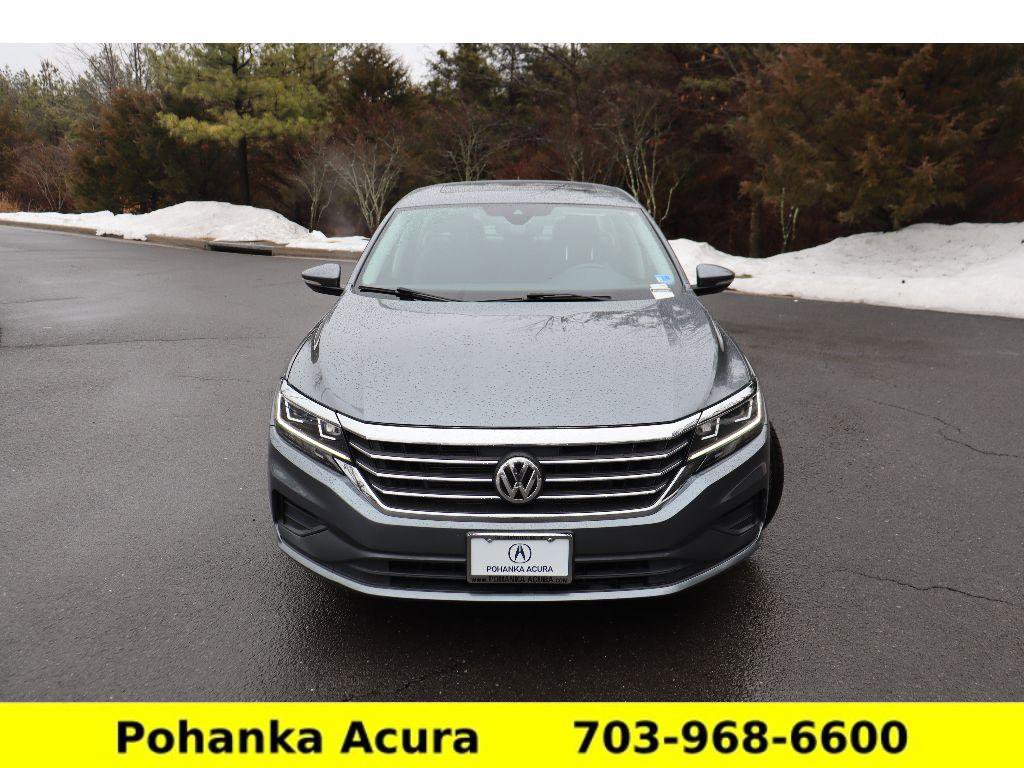 Used 2021 Volkswagen Passat 2.0T SE image 2