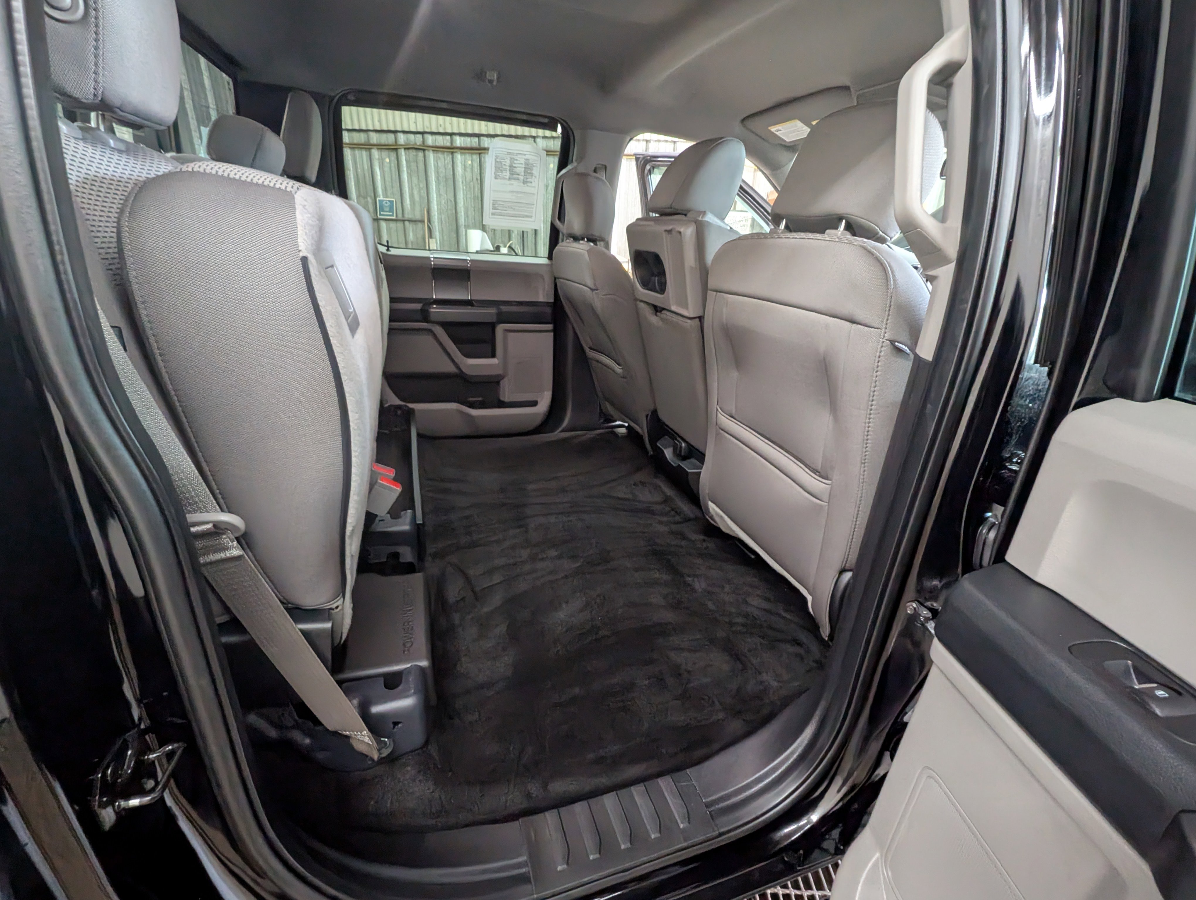 Used 2018 Ford F150 XLT w/ Equipment Group 302A Luxury image 6