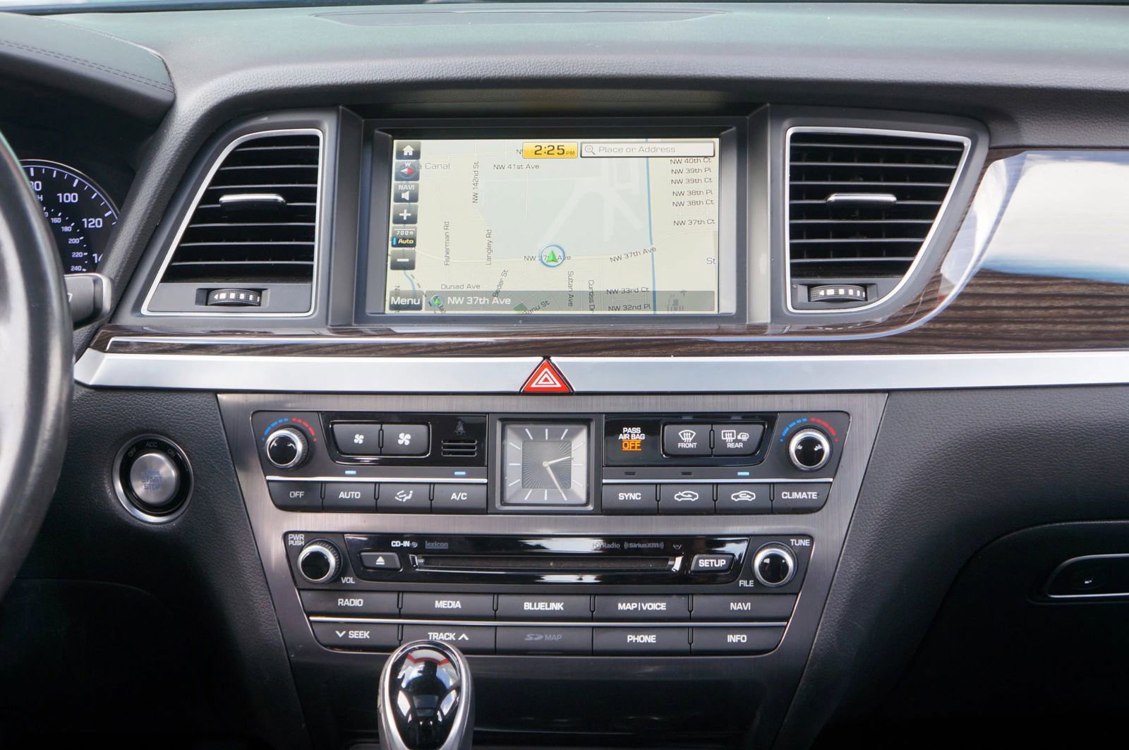 Used 2017 Genesis G80 3.8 w/ Option Group 02 image 30