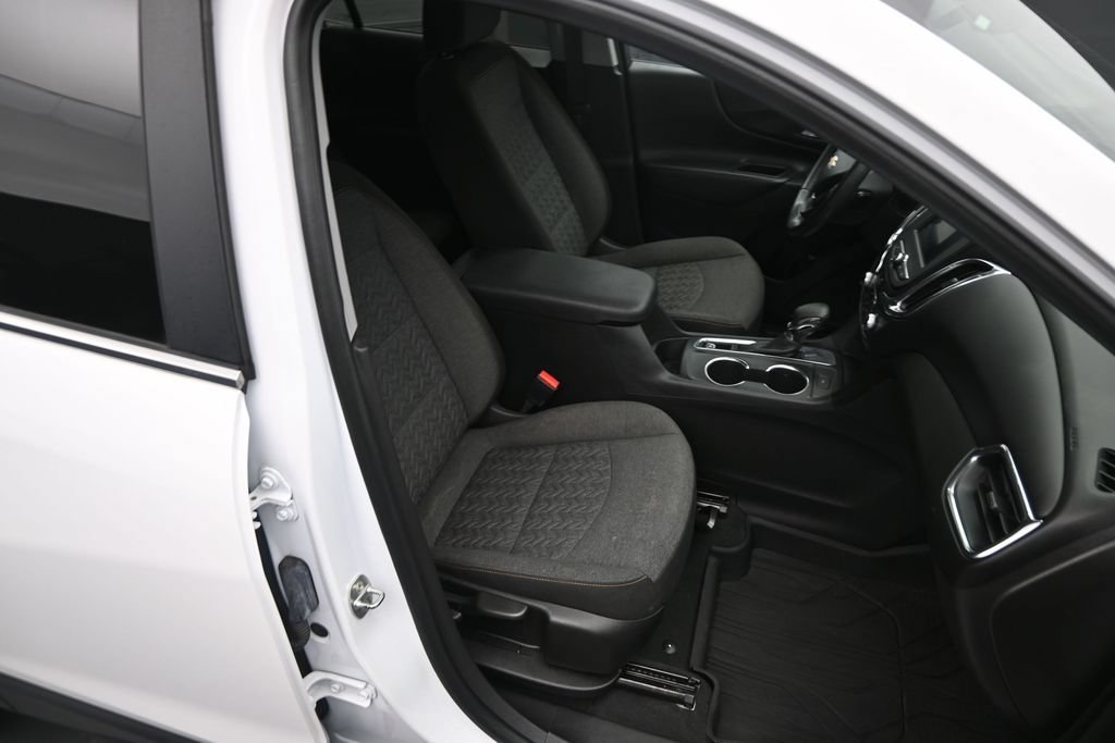 Used 2022 Chevrolet Equinox LT FWD image 11
