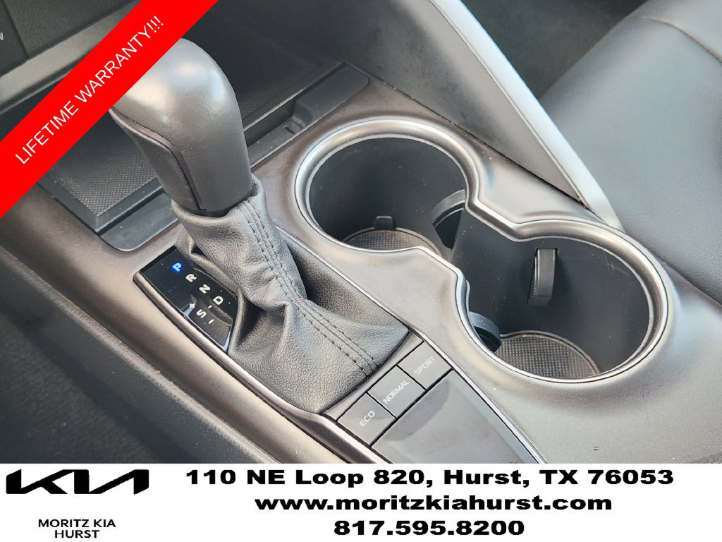Used 2024 Toyota Camry SE FWD image 9