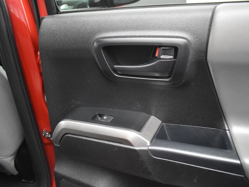 Used 2021 Toyota Tacoma SR5 image 19