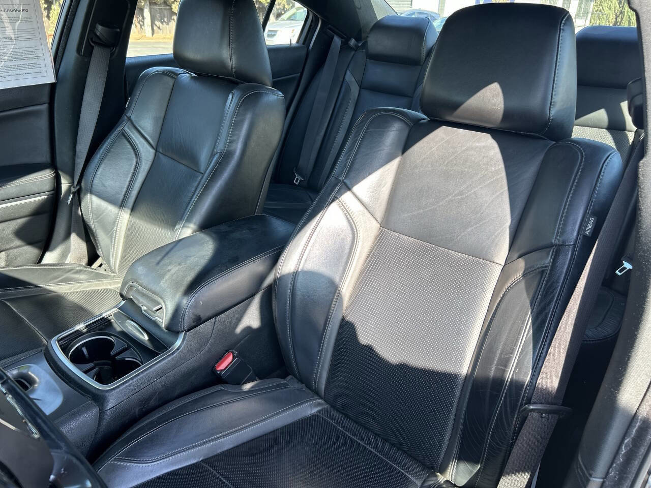 Used 2019 Dodge Charger SXT w/ Leather Interior Group image 16