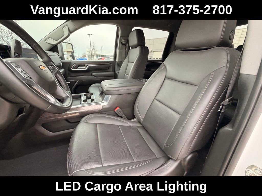 Used 2025 Chevrolet Silverado 2500 LTZ w/ LTZ Premium Package image 13