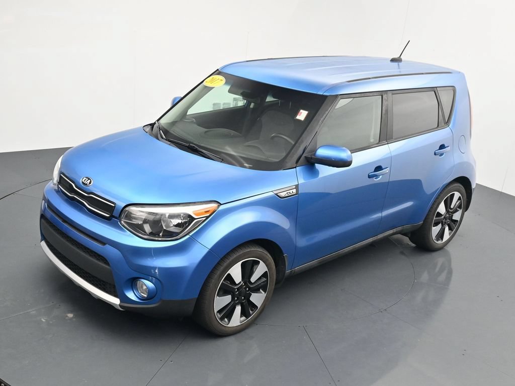 Used 2017 Kia Soul + w/ Designer's Package FWD image 27