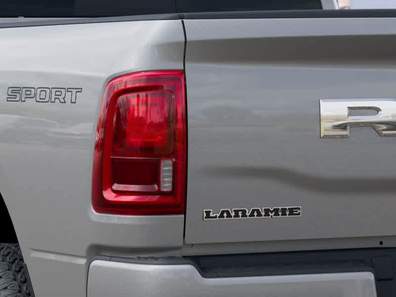 New 2027 RAM 2500 Laramie AWD/4WD image 9