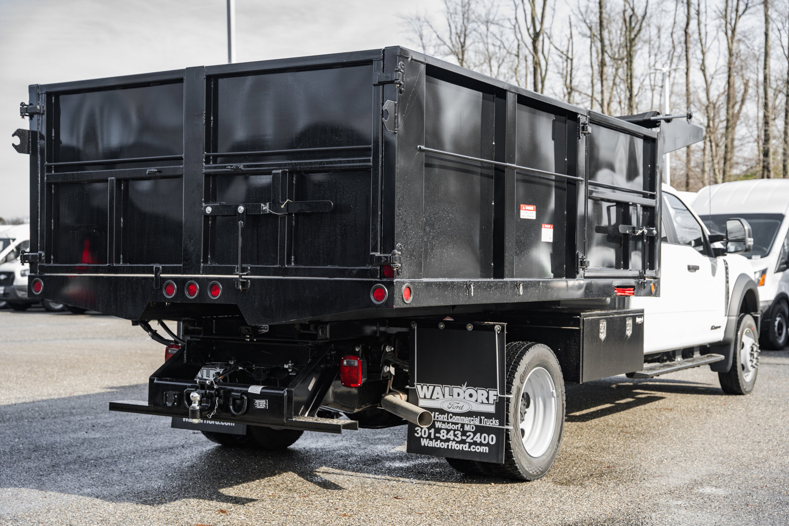 New 2026 Ford F550 4x4 Crew Cab image 4