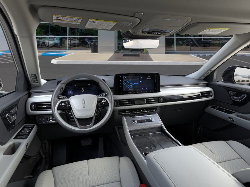 New 2026 Lincoln Aviator 2WD w/ Jet Appearance Package image 9