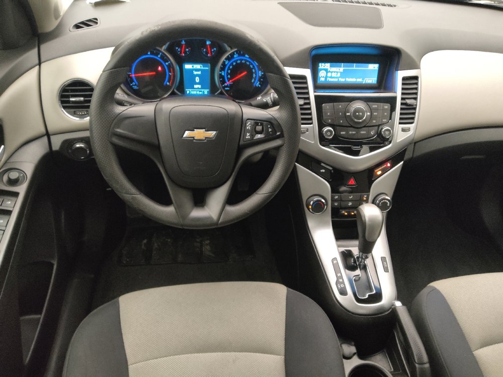 Used 2016 Chevrolet Cruze LS FWD image 22