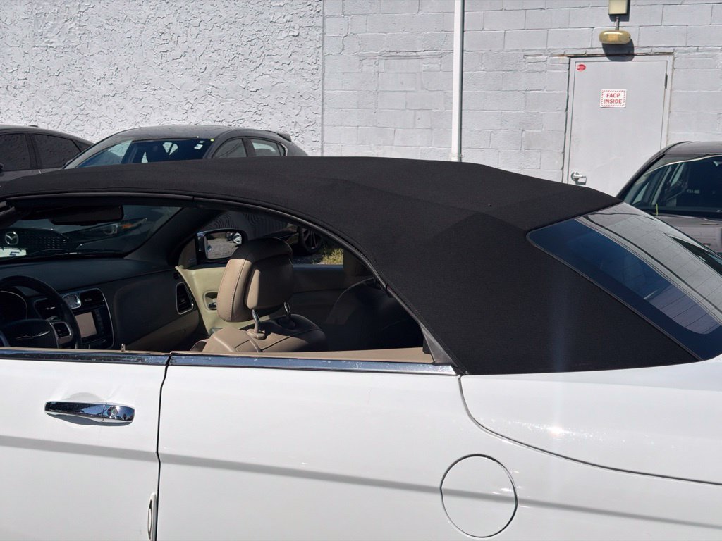 Used 2013 Chrysler 200 Limited FWD image 35