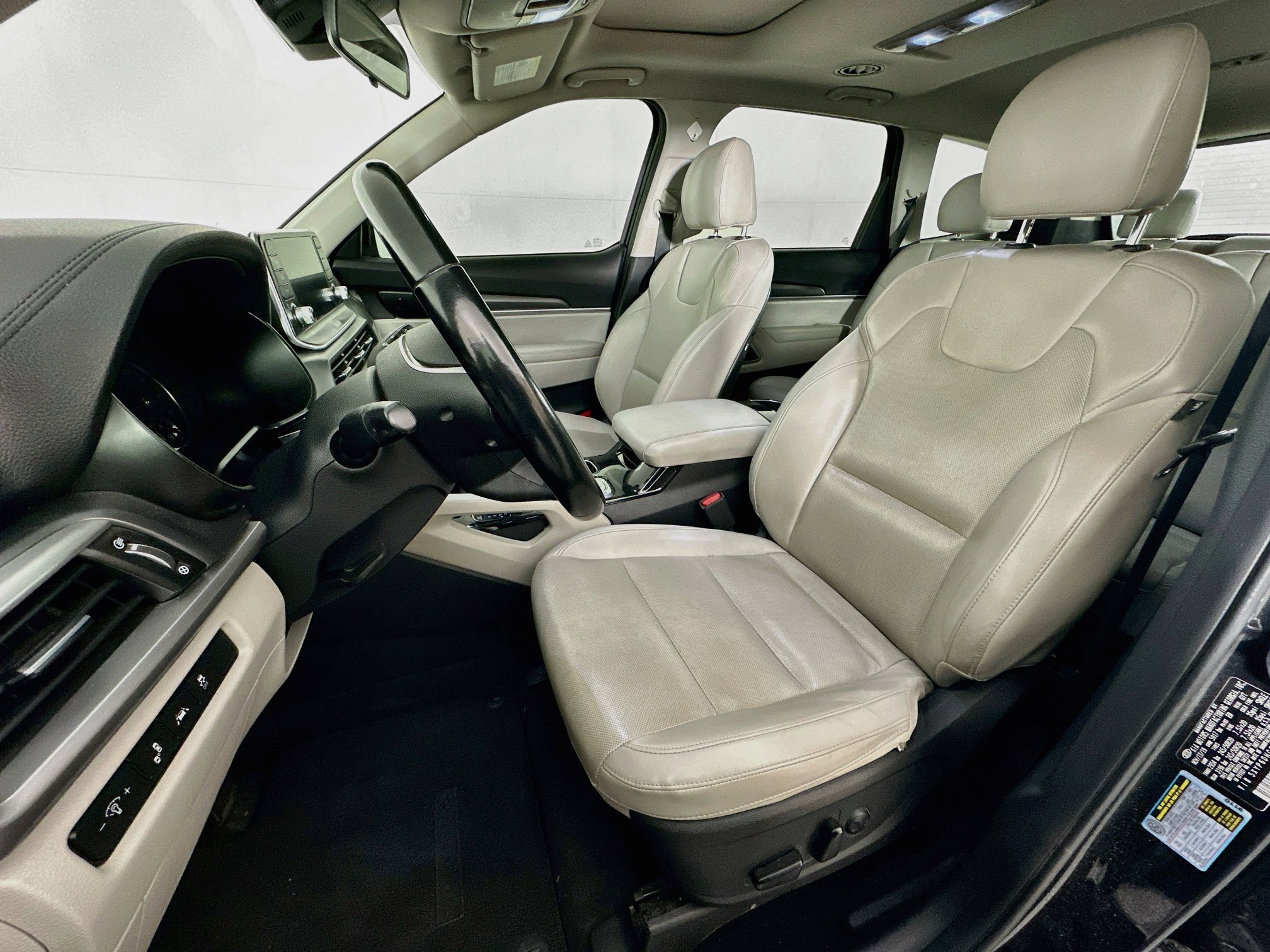 Used 2020 Kia Telluride S AWD/4WD image 13