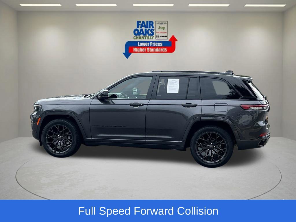 Used 2025 Jeep Grand Cherokee Summit w/ Obsidian Package AWD/4WD image 11