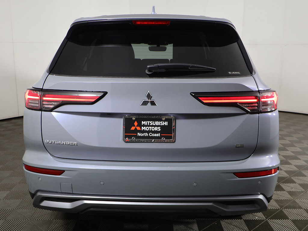 New 2026 Mitsubishi Outlander SE AWD/4WD image 13