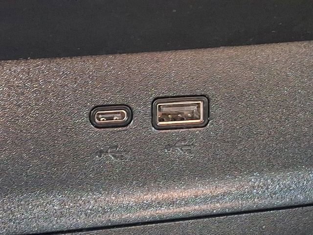 Used 2025 Chevrolet Equinox LT w/ Convenience Package II image 25