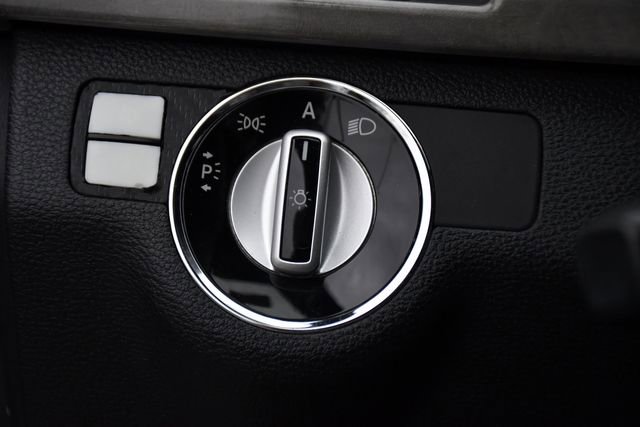 Used 2010 Mercedes-Benz E 350 Sedan image 19