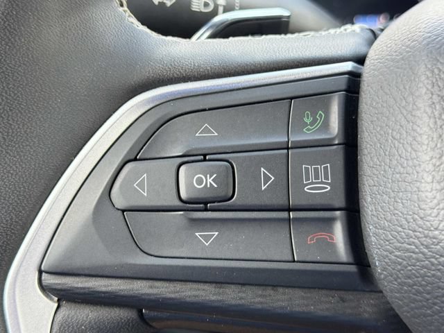 Used 2023 Jeep Grand Cherokee Altitude AWD/4WD image 27