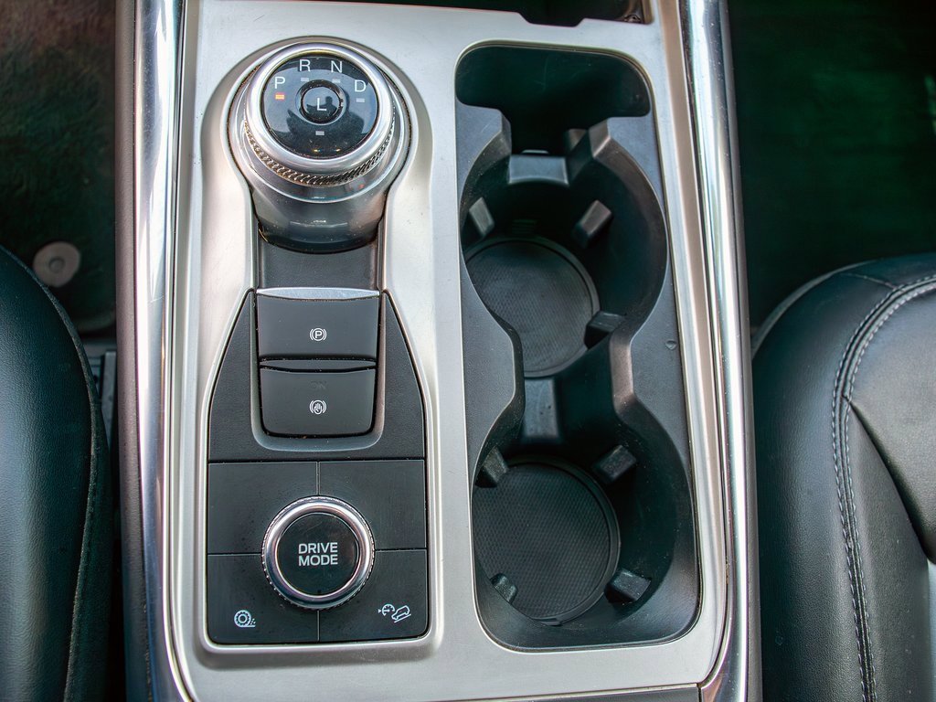 Used 2022 Ford Explorer XLT w/ Equipment Group 202A image 21