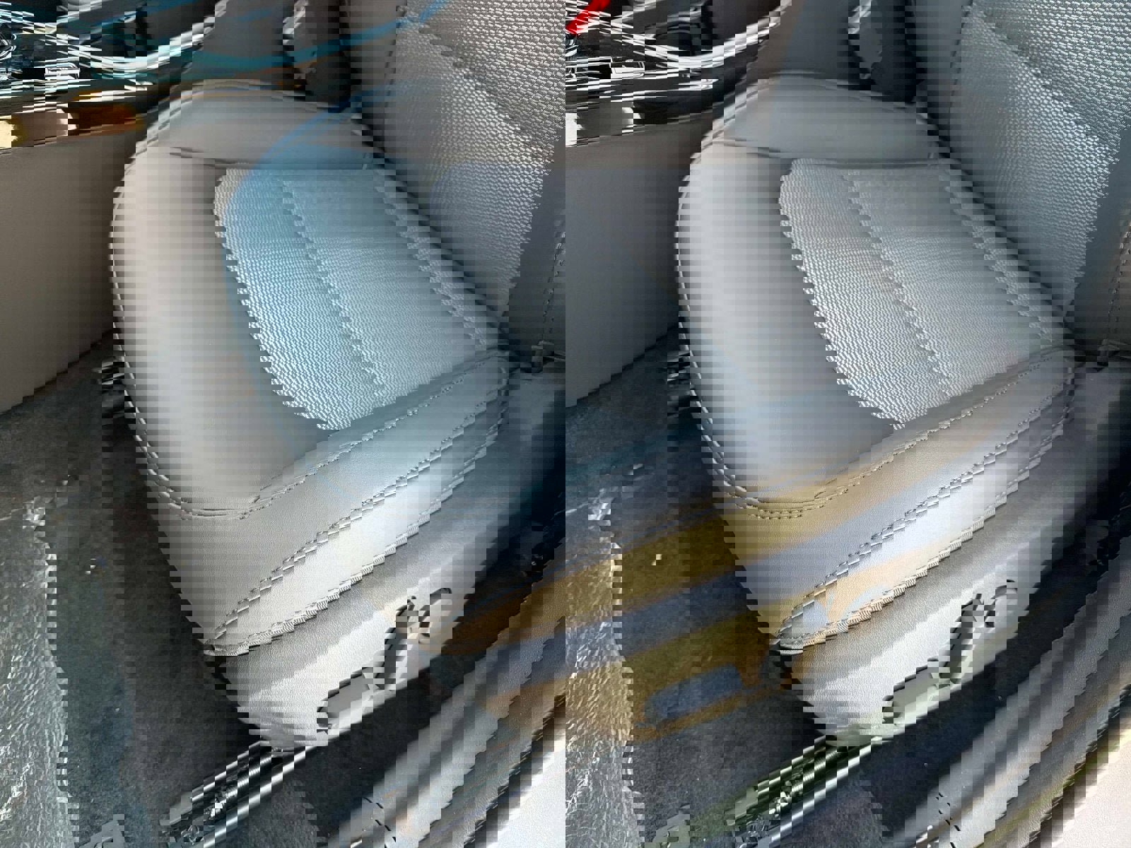 New 2025 Kia Niro Wind w/ Wind Preserve Package image 16