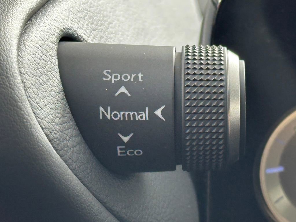 Used 2025 Lexus ES 350 Luxury w/ Technology Package image 39