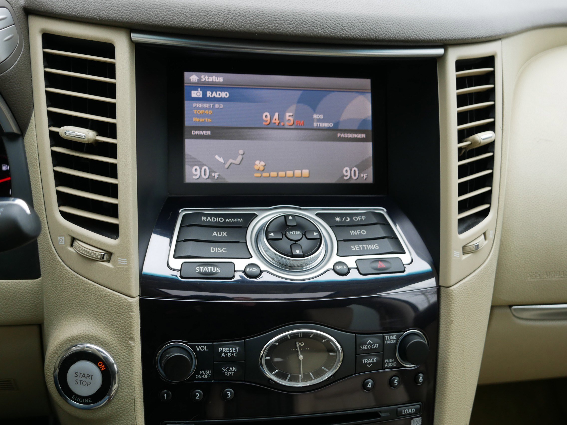 Used 2009 INFINITI FX35 AWD w/ Deluxe Touring Pkg image 22