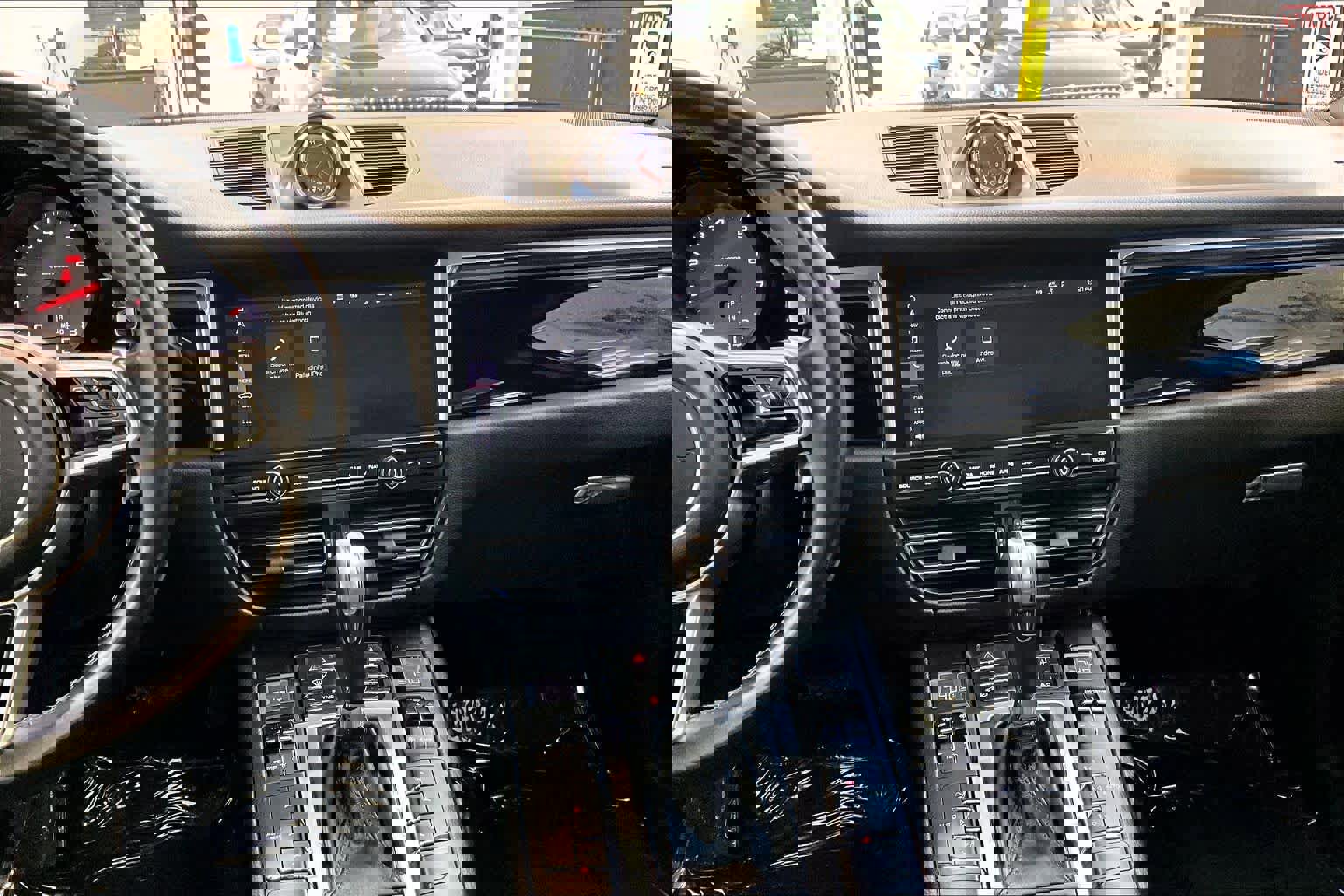 Used 2021 Porsche Macan S image 7