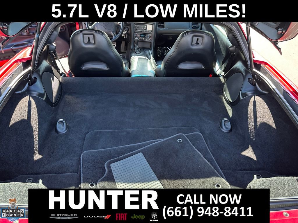 Used 2004 Chevrolet Corvette Coupe image 17