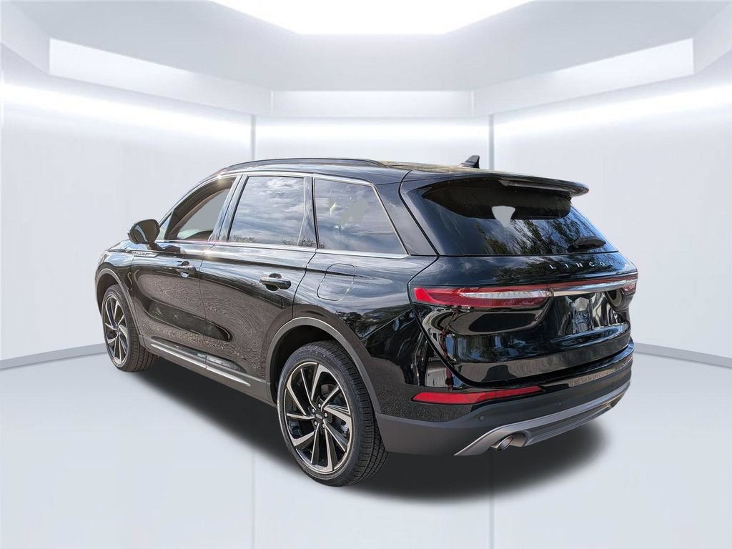 New 2026 Lincoln Corsair Reserve FWD video 2