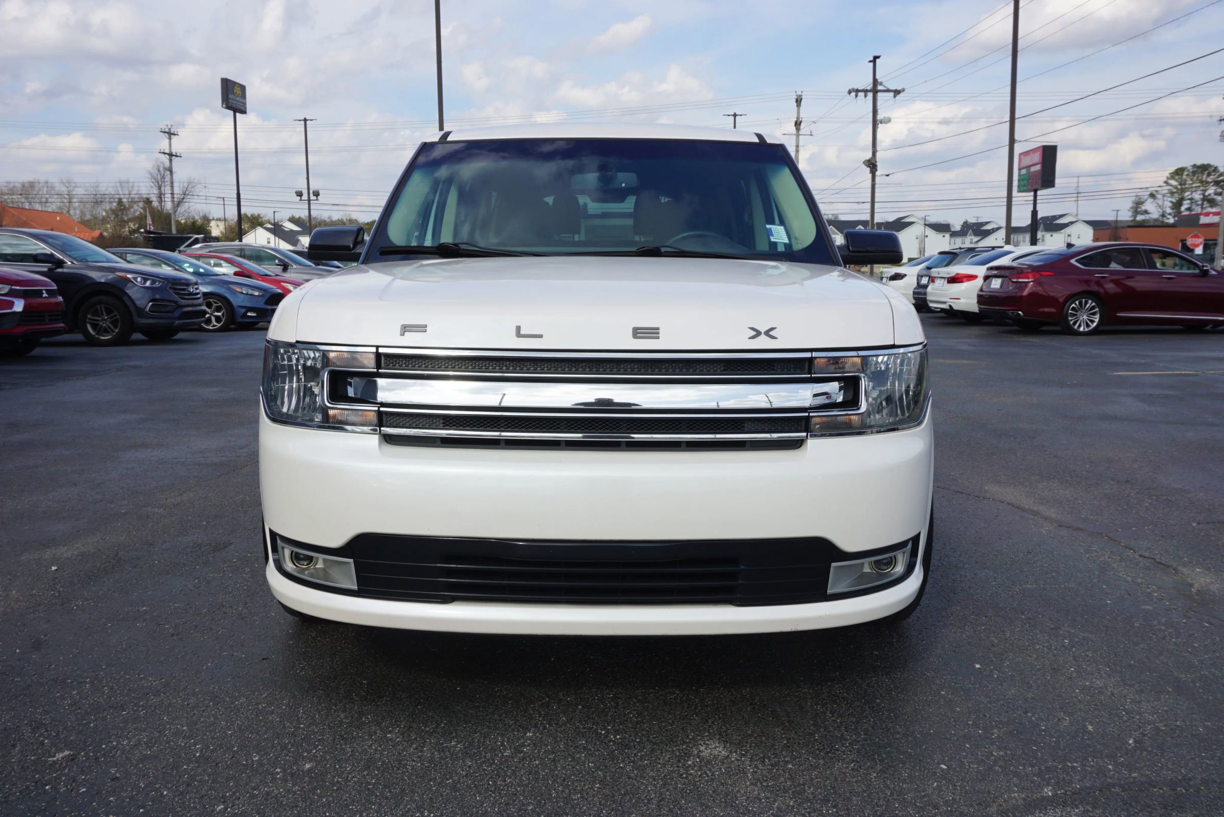 Used 2019 Ford Flex SEL image 2