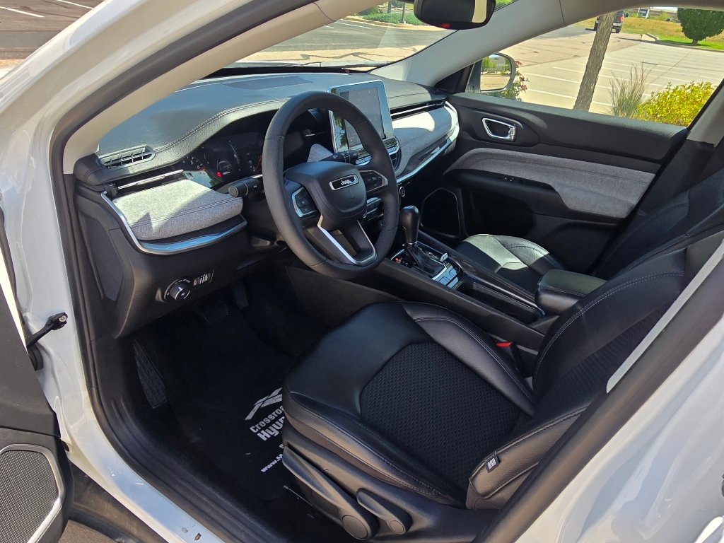 Used 2022 Jeep Compass Latitude AWD/4WD image 24