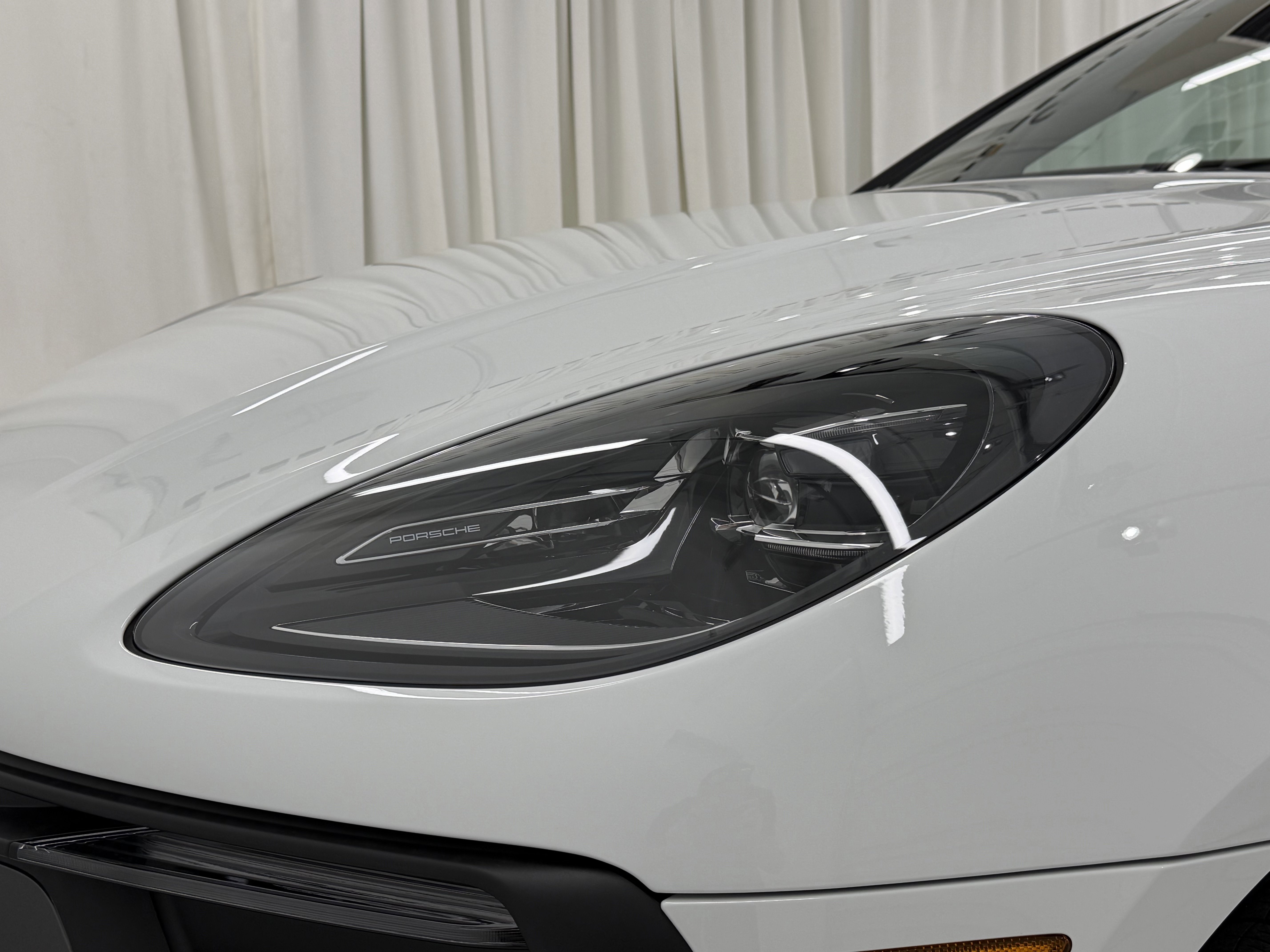 New 2026 Porsche Macan Turbo image 17