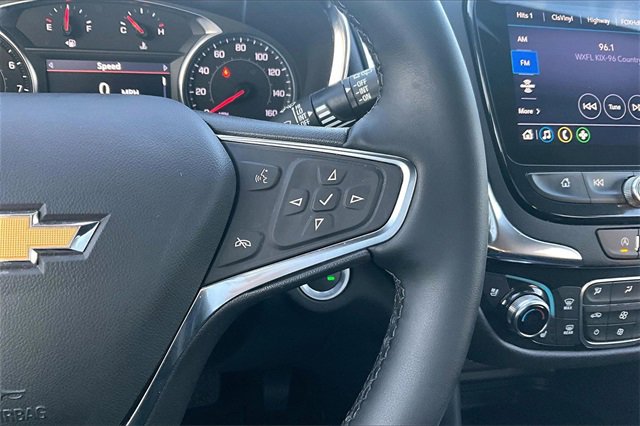 Used 2024 Chevrolet Equinox Premier image 11