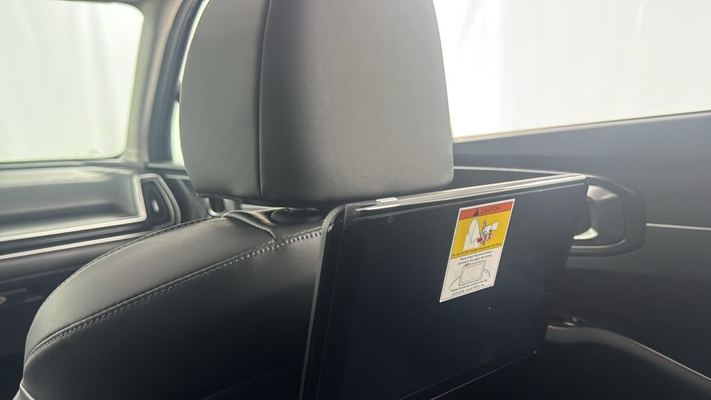 New 2025 Kia Sorento EX w/ Panoramic Sunroof Package image 41