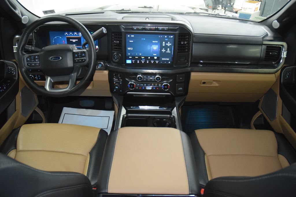 Used 2024 Ford F250 Lariat w/ Lariat Ultimate Package AWD/4WD image 32