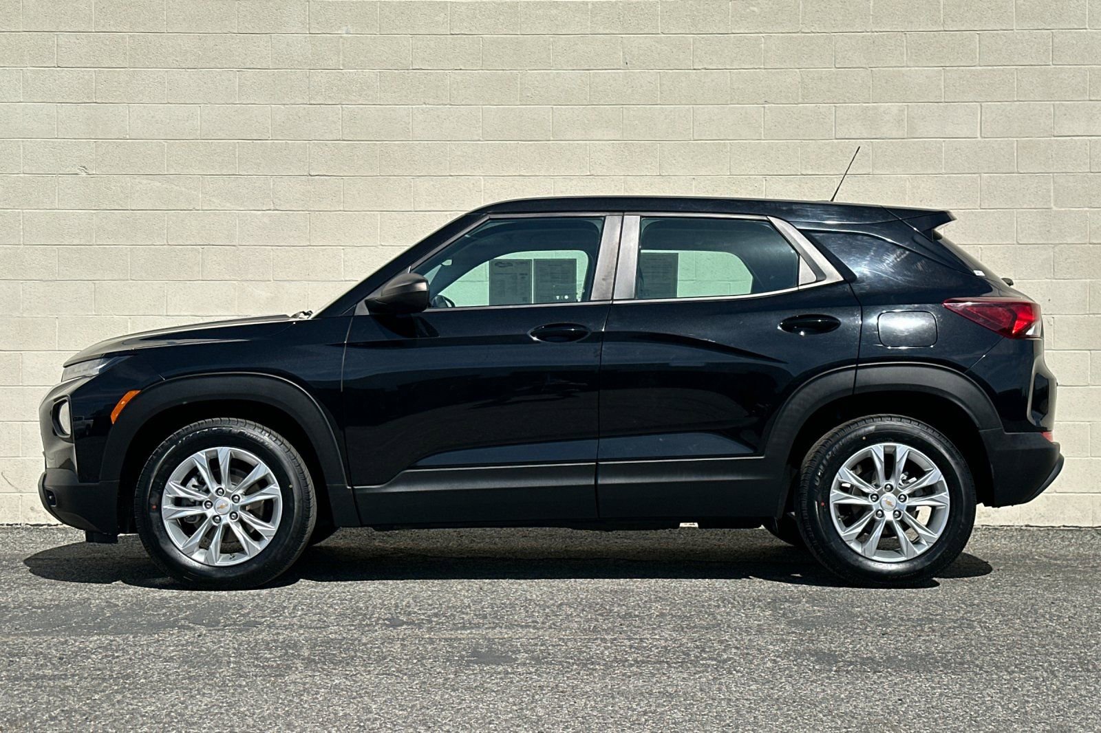 Certified 2021 Chevrolet TrailBlazer LS w/ LPO, Blackout Package image 7