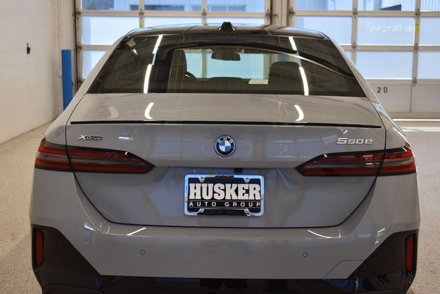 New 2027 BMW 550e xDrive w/ Premium Package AWD/4WD image 11